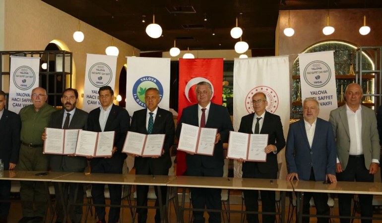 Yalova’da Saffet Çam Ortaokulu İçin Tarihi Adım: Yeniden Yapım Protokolü İmzalandı 1 Yalova’da Saffet Çam Ortaokulu İçin Tarihi Adım: Yeniden Yapım Protokolü İmzalandı