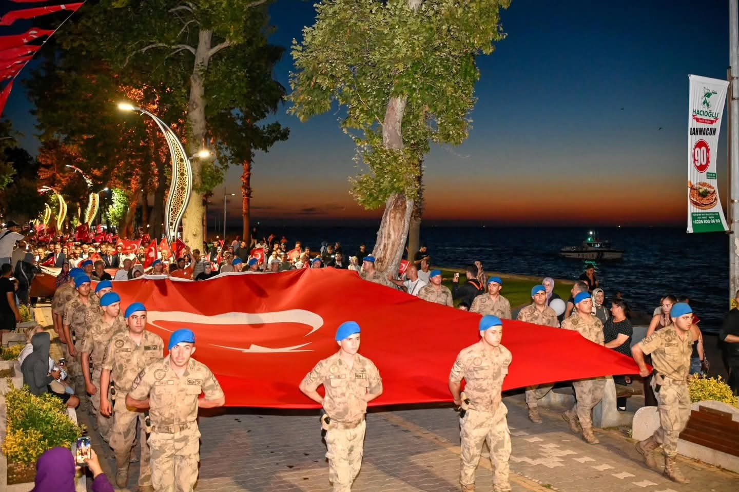 Yalova’da 15 Temmuz Demokrasi ve Milli Birlik Günü’nün 10. Yılında Anlamlı Anma Programları Düzenlendi