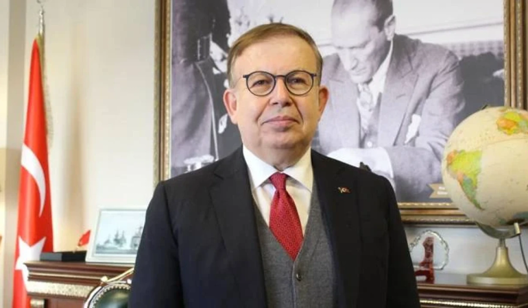 Cihat Yaycı: “Trabzon Türk’ün Has Memleketidir” 6 Cihat Yaycı: “Trabzon Türk’ün Has Memleketidir”