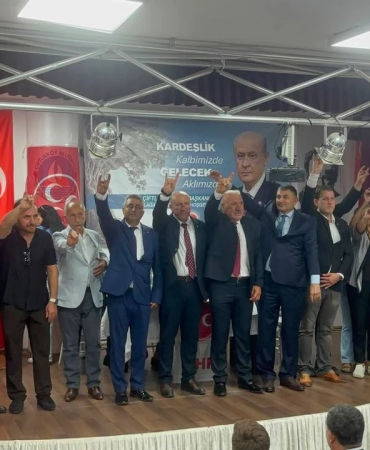 MHP Çiftlikköy İlçe Başkanlığı'nda Devir Teslim: Ahmet Savaş Öztürk İlçe Başkanı Seçildi 5 MHP Çiftlikköy İlçe Başkanlığı'nda Devir Teslim: Ahmet Savaş Öztürk İlçe Başkanı Seçildi