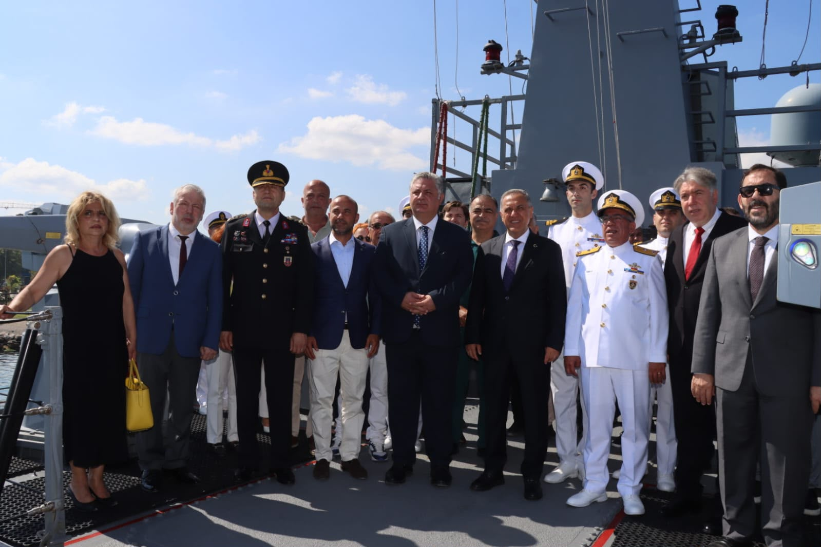 Yalova'nın Kurtuluşunun 105. Yılı Coşkuyla Kutlandı! TCG Tuzla, Sergi ve Anlamlı Mesajlar 6 Yalova'nın Kurtuluşunun 105. Yılı Coşkuyla Kutlandı! TCG Tuzla, Sergi ve Anlamlı Mesajlar