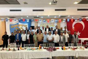 Erzurum Dernek Başkanları Altınova'da Buluştu: ERKON İstişare Toplantısında Birlik ve Dayanışma Mesajı 16 Erzurum Dernek Başkanları Altınova'da Buluştu: ERKON İstişare Toplantısında Birlik ve Dayanışma Mesajı