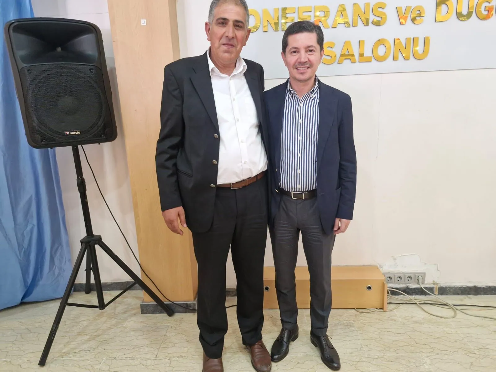 Erzurum Dernek Başkanları Altınova'da Buluştu: ERKON İstişare Toplantısında Birlik ve Dayanışma Mesajı 12 Erzurum Dernek Başkanları Altınova'da Buluştu: ERKON İstişare Toplantısında Birlik ve Dayanışma Mesajı