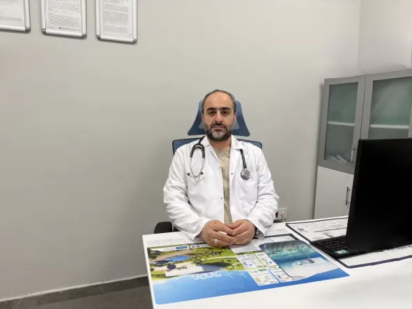 Yalova Eğitim ve Araştırma Hastanesi’nde Akademik Gurur: Dr. Mehmet Emin Büyükkbayram Doçent Oldu 12 Yalova Eğitim ve Araştırma Hastanesi’nde Akademik Gurur: Dr. Mehmet Emin Büyükkbayram Doçent Oldu