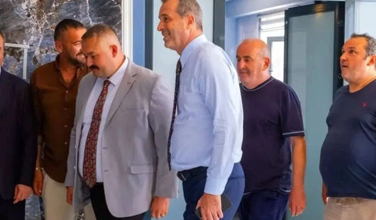 Saffet Sancaklı'dan Yalova ASKF'ye Anlamlı Ziyaret! Amatör Futbolun Geleceği Masaya Yatırıldı 6 Saffet Sancaklı'dan Yalova ASKF'ye Anlamlı Ziyaret! Amatör Futbolun Geleceği Masaya Yatırıldı