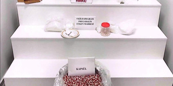 Yalova'da Dev Uyuşturucu Operasyonu! 100 Bin Hap Kapsülü ve Kilolarca Uyuşturucu Ele Geçirildi 12 Yalova'da Dev Uyuşturucu Operasyonu! 100 Bin Hap Kapsülü ve Kilolarca Uyuşturucu Ele Geçirildi