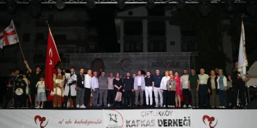 Çiftlikköy’de Kafkas Halk Dansları Festivali Coşkusu: Kafkas Şöleni Renkli Gösterilerle Sona Erdi 68 Çiftlikköy’de Kafkas Halk Dansları Festivali Coşkusu: Kafkas Şöleni Renkli Gösterilerle Sona Erdi