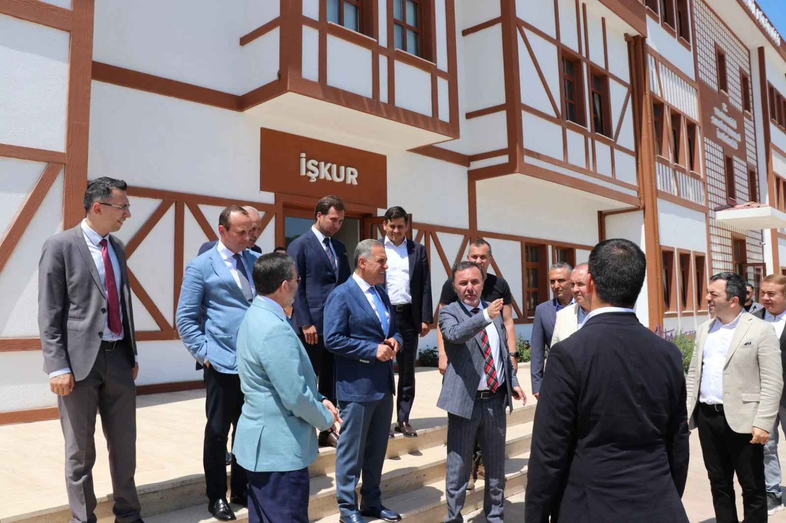 Vali Ahmet Hamdi Usta Yalova OSB'de İncelemelerde Bulundu: "Yalova, Türkiye'nin Örnek Sanayi Ekosistemlerinden Biri Oluyor" 6 Vali Ahmet Hamdi Usta Yalova OSB'de İncelemelerde Bulundu: "Yalova, Türkiye'nin Örnek Sanayi Ekosistemlerinden Biri Oluyor"
