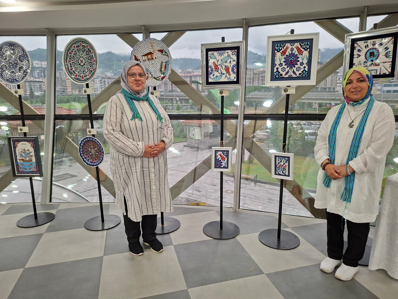 İpek Yolundan Çay Yoluna: Yalova’dan Rize’ye Uzanan Sanat ve Gönül Köprüsü 6 İpek Yolundan Çay Yoluna: Yalova’dan Rize’ye Uzanan Sanat ve Gönül Köprüsü