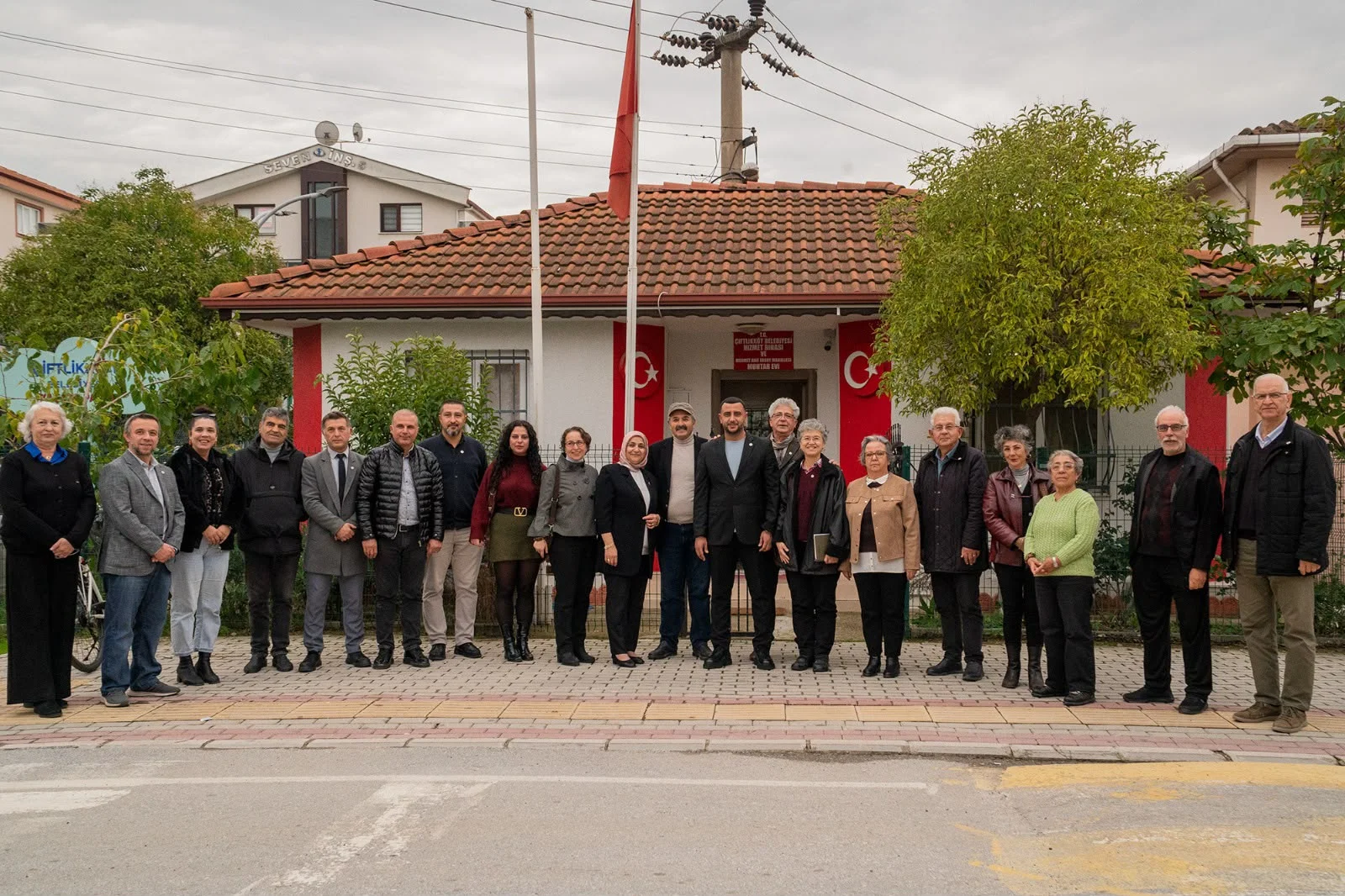 YENİ PARTİ’DEN MEHMET AKİF ERSOY MAHALLE MUHTARI AYTEN KILIÇ’A ZİYARET