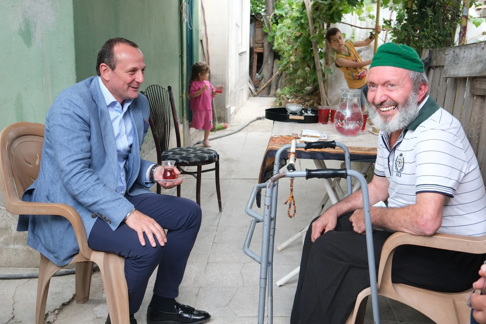 Başkan Yele'den Anlamlı Ziyaret: Hamza Aydın'ın Tekerlekli Sandalye Talebini Kendi Elleriyle Karşıladı