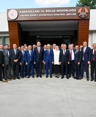 Ulaştırma Bakanı Abdulkadir Uraloğlu Yalova'da Ulaşım Yatırımlarını İnceledi 2 Ulaştırma Bakanı Abdulkadir Uraloğlu Yalova'da Ulaşım Yatırımlarını İnceledi