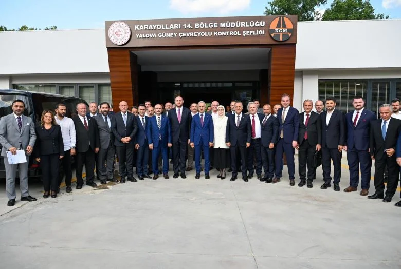 Ulaştırma Bakanı Abdulkadir Uraloğlu Yalova'da Ulaşım Yatırımlarını İnceledi