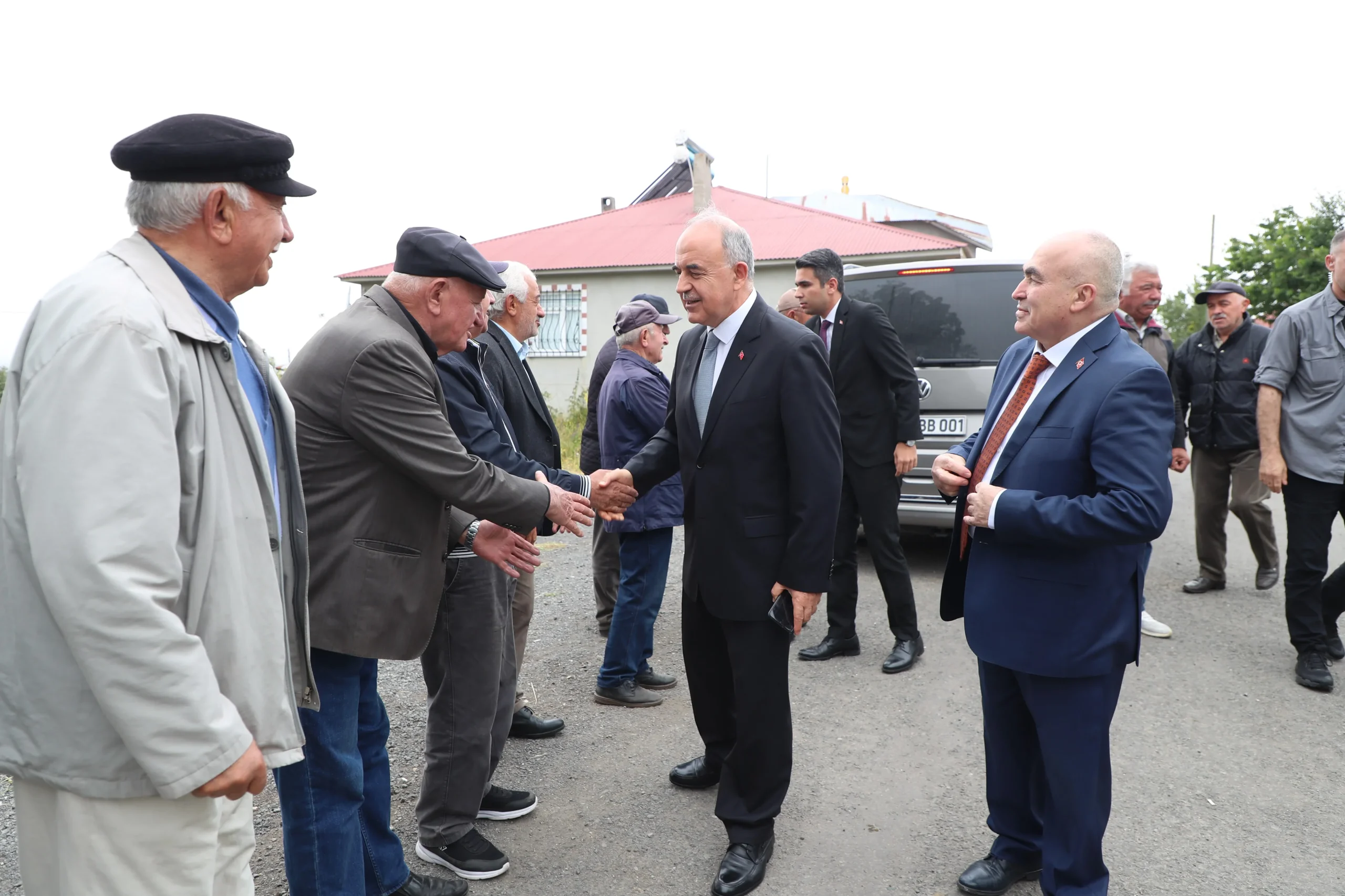 Vali Muammer Erol Mesudiye’de Vatandaşlarla Buluştu: Sorun ve Talepler Yerinde Dinlendi 4 Vali Muammer Erol Mesudiye’de Vatandaşlarla Buluştu: Sorun ve Talepler Yerinde Dinlendi