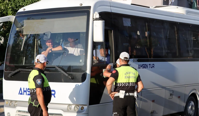 YALOVA’DA KORSAN SERVİS TAŞIMACILIĞINA GEÇİT YOK 1 YALOVA’DA KORSAN SERVİS TAŞIMACILIĞINA GEÇİT YOK