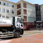 YALOVA BELEDİYESİ’NDEN OKULLARDA YENİ EĞİTİM DÖNEMİ ÖNCESİ TEMİZLİK SEFERBERLİĞİ