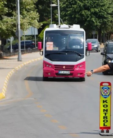 Yalova'da M Plakalı Minibüslere Klima Denetimi 3 Yalova'da M Plakalı Minibüslere Klima Denetimi