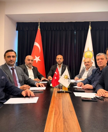 AK Parti Yalova’da İlçe Başkanları Toplantısı Gerçekleştirildi