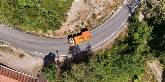 Yalova Köy Yollarında 19 Kilometrelik Yol Çizgi ve Boyama Çalışması Sürüyor 35 Yalova Köy Yollarında 19 Kilometrelik Yol Çizgi ve Boyama Çalışması Sürüyor