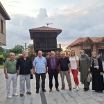 İpek Yolundan Çay Yoluna: Yalova’dan Rize’ye Uzanan Sanat ve Gönül Köprüsü 17 İpek Yolundan Çay Yoluna: Yalova’dan Rize’ye Uzanan Sanat ve Gönül Köprüsü
