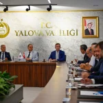 Yalova'da İl İstihdam ve Mesleki Eğitim Kurulu Toplandı: Yeni İŞKUR Hizmet Binası ve Nitelikli İş Gücü Kararları 63 Yalova'da İl İstihdam ve Mesleki Eğitim Kurulu Toplandı: Yeni İŞKUR Hizmet Binası ve Nitelikli İş Gücü Kararları