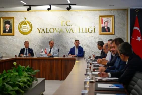 Yalova'da İl İstihdam ve Mesleki Eğitim Kurulu Toplandı: Yeni İŞKUR Hizmet Binası ve Nitelikli İş Gücü Kararları 2 Yalova'da İl İstihdam ve Mesleki Eğitim Kurulu Toplandı: Yeni İŞKUR Hizmet Binası ve Nitelikli İş Gücü Kararları