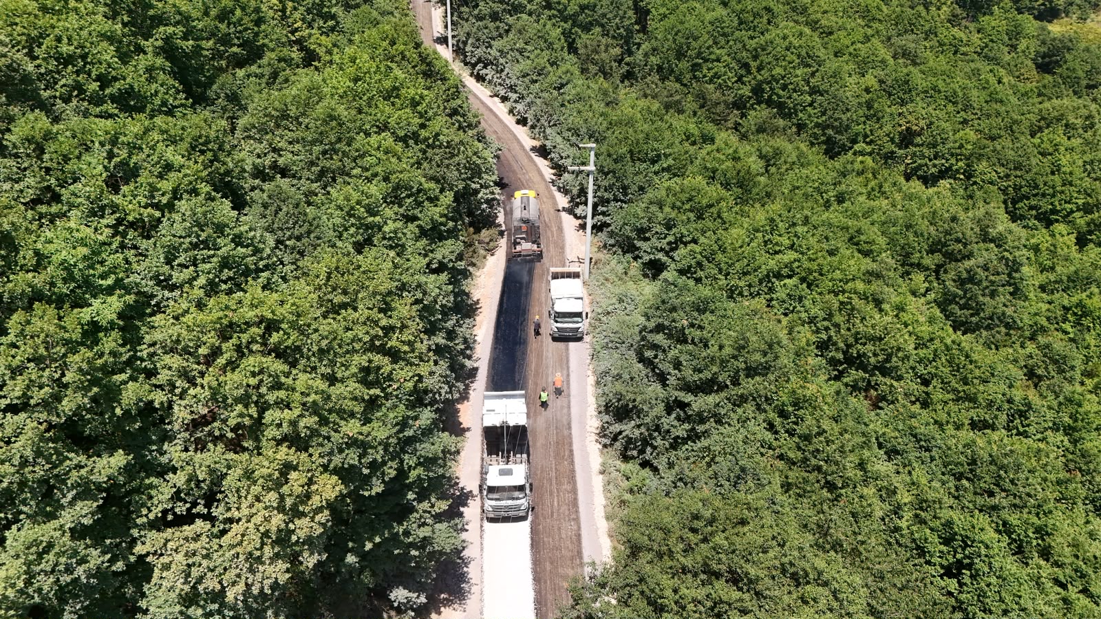 Hamzalı Yolu Yenilendi! Yalova'da 35 Kilometrelik Yol Yatırım Programında Yeni Etap Tamamlandı