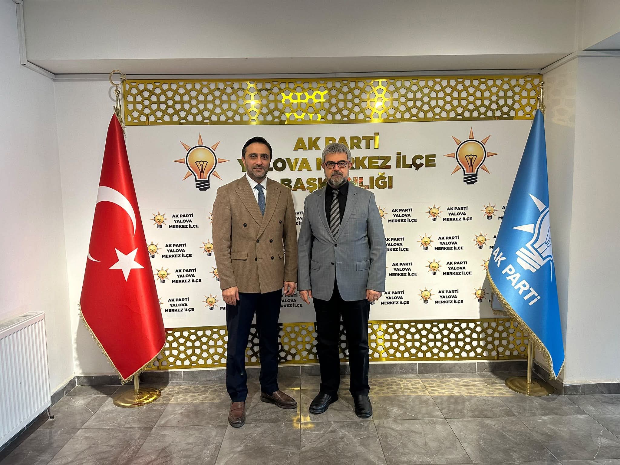 Yalova İl Sağlık Müdürü Kaşıkcı’dan AK Parti Merkez İlçe Başkanlığı’na Ziyaret
