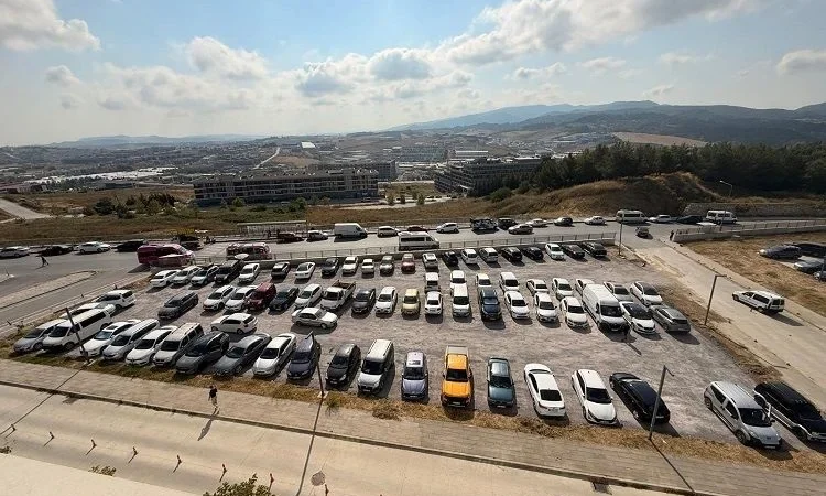 Yalova Eğitim ve Araştırma Hastanesi'ne 80 Araç Kapasiteli Yeni Otopark Açıldı 1 Yalova Eğitim ve Araştırma Hastanesi'ne 80 Araç Kapasiteli Yeni Otopark Açıldı