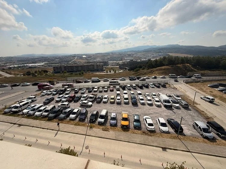 Yalova Eğitim ve Araştırma Hastanesi'ne 80 Araç Kapasiteli Yeni Otopark Açıldı