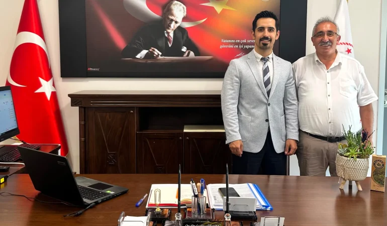 Yalova Rizeliler Derneği'nden Başhekim Dr. Seçkin Özcan'a Hayırlı Olsun Ziyareti 6 Yalova Rizeliler Derneği'nden Başhekim Dr. Seçkin Özcan'a Hayırlı Olsun Ziyareti