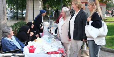 Çiftlikköy’de Kadın El Emeği Pazarı’ndan Yaza Renkli Veda 10 Çiftlikköy’de Kadın El Emeği Pazarı’ndan Yaza Renkli Veda
