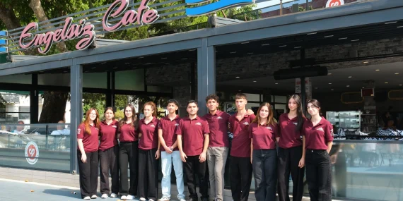 Çiftlikköy Belediyesi’nden Gençlere Örnek İstihdam Modeli: ‘Öğrenci Dostum’ Projesi Büyük İlgi Görüyor 12 Çiftlikköy Belediyesi’nden Gençlere Örnek İstihdam Modeli: ‘Öğrenci Dostum’ Projesi Büyük İlgi Görüyor