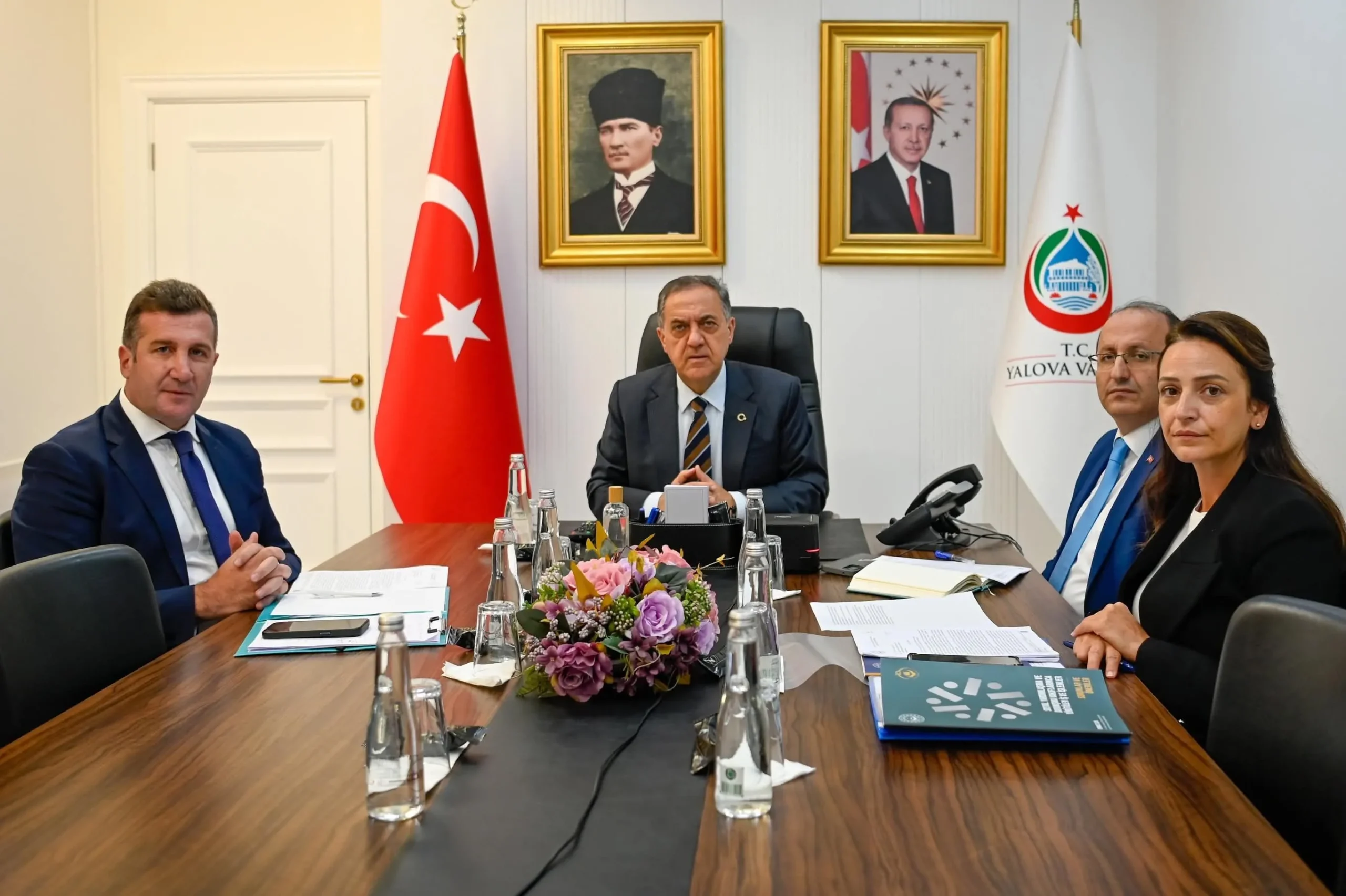 Yalova’da Sosyal Yardımlarda Performans Masaya Yatırıldı: Sahadaki Çalışmalar Değerlendirildi 5 Yalova’da Sosyal Yardımlarda Performans Masaya Yatırıldı: Sahadaki Çalışmalar Değerlendirildi