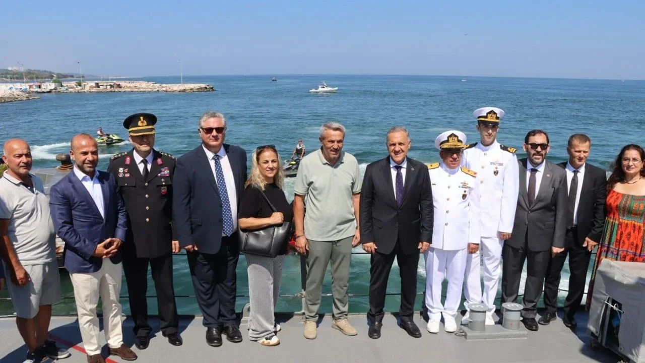 Yalova’nın 105. Kurtuluş Yıl Dönümünde Bir İlk: Jetski Gösterisi Büyük Beğeni Topladı