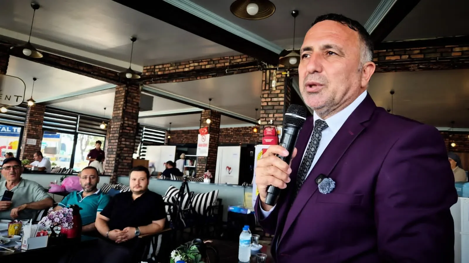 Yalova Gazeteciler Cemiyeti'nden 24 Temmuz'a Yakışan Anlamlı Buluşma 6 Yalova Gazeteciler Cemiyeti'nden 24 Temmuz'a Yakışan Anlamlı Buluşma