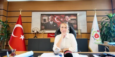 Altınova Tersaneler Bölgesi Alarm Veriyor: Başkan Yasemin Fazlaca "Üretimde Ciddi Gerileme Yaşanıyor" 98 Altınova Tersaneler Bölgesi Alarm Veriyor: Başkan Yasemin Fazlaca "Üretimde Ciddi Gerileme Yaşanıyor"