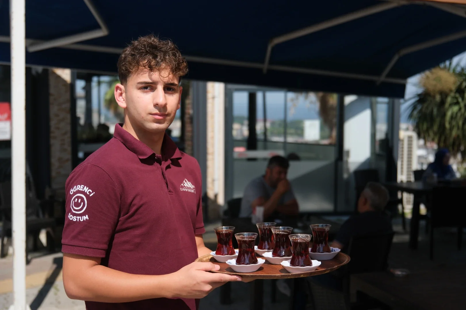 Çiftlikköy Belediyesi’nden Gençlere Örnek İstihdam Modeli: ‘Öğrenci Dostum’ Projesi Büyük İlgi Görüyor 4 Çiftlikköy Belediyesi’nden Gençlere Örnek İstihdam Modeli: ‘Öğrenci Dostum’ Projesi Büyük İlgi Görüyor