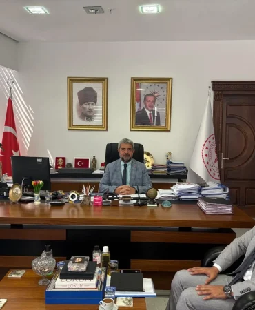 Yalova Eğitim ve Araştırma Hastanesi'nden İl Sağlık Müdürü Halim Ömer Kaşıkcı'ya Ziyaret 4 Yalova Eğitim ve Araştırma Hastanesi'nden İl Sağlık Müdürü Halim Ömer Kaşıkcı'ya Ziyaret