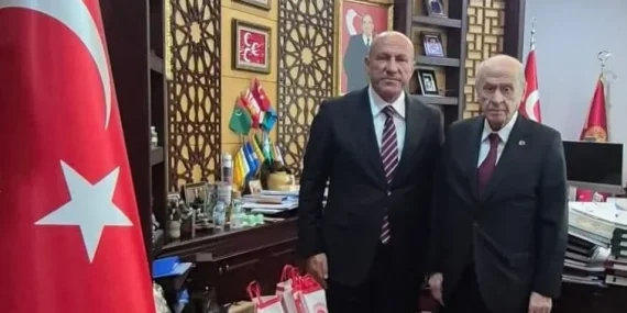 Yalova MHP İl Başkanı Mustafa Deviren, Devlet Bahçeli’yi Ziyaret Etti: İlçe Kongreleri Tamamlanıyor 48 Yalova MHP İl Başkanı Mustafa Deviren, Devlet Bahçeli’yi Ziyaret Etti: İlçe Kongreleri Tamamlanıyor