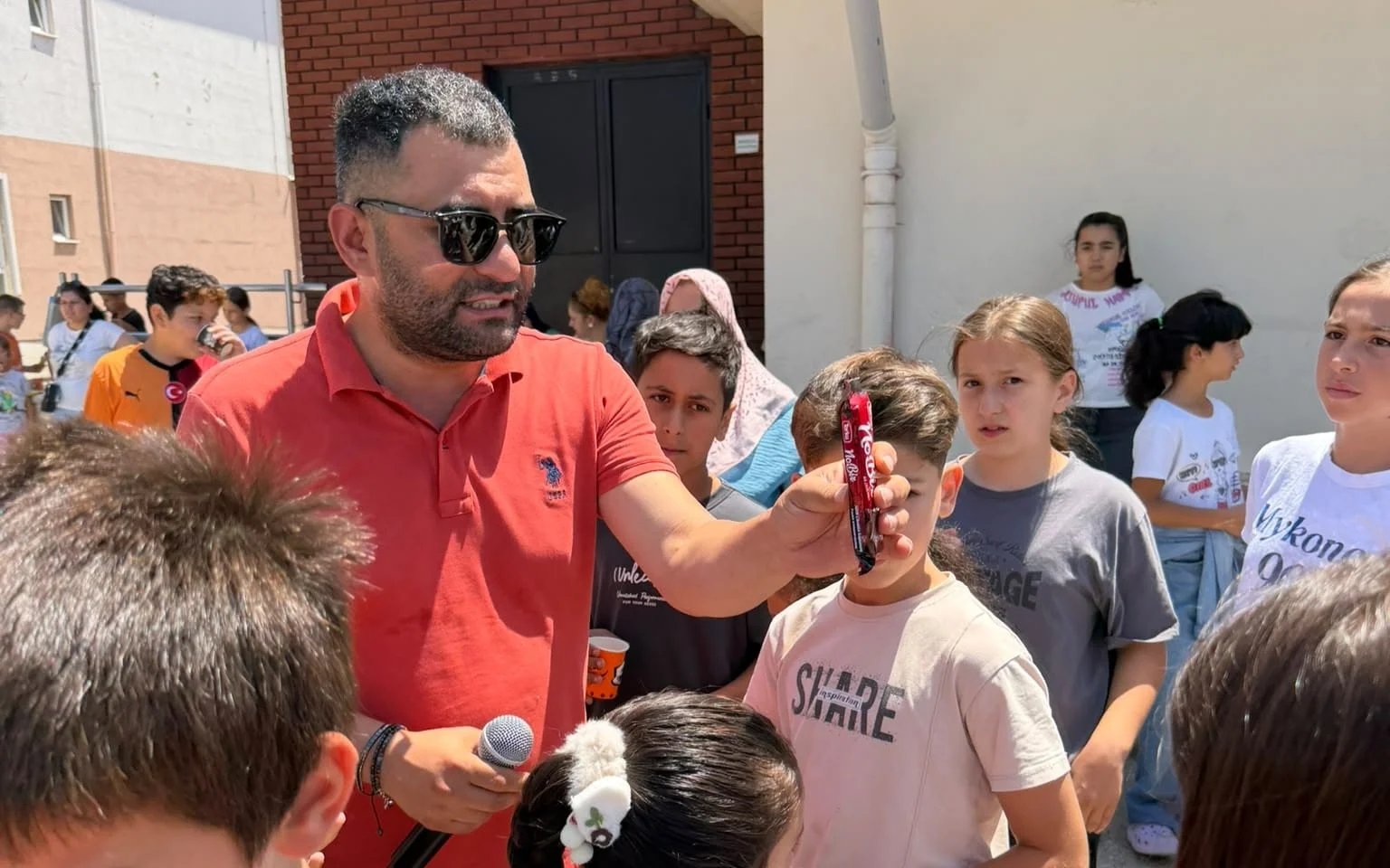 Tatilde Kısa Buluşma, Büyük Mutluluk: Hacı Ali Saruhan İlkokulu ve Ortaokulu'ndan Öğrencilere Anlamlı Yaz Tatili Etkinliği
