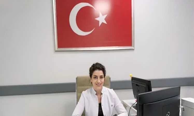 Yalova Eğitim ve Araştırma Hastanesi'ne Çocuk Cerrahisi Uzmanı Atandı! Dr. Burcu Arı Gökhan Göreve Başladı