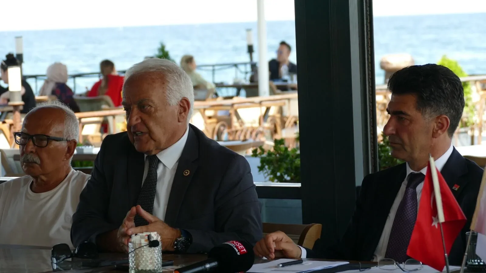 Başkan Mesut Tutuğ’dan İlk Basın Toplantısı: “Makamlar Geçici, Asıl Olan CHP”