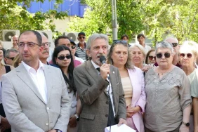 CHP Yalova'da Deprem: Kemal Sürel İstifa Etti, Yeni Partiye Katıldı