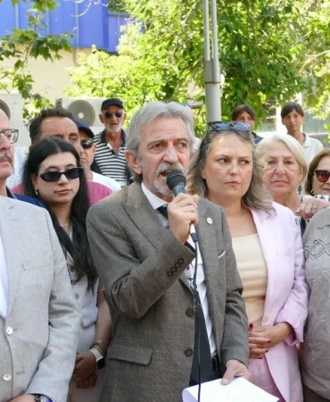 CHP Yalova'da Deprem: Kemal Sürel İstifa Etti, Yeni Partiye Katıldı 8 CHP Yalova'da Deprem: Kemal Sürel İstifa Etti, Yeni Partiye Katıldı