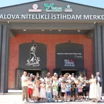 Yalova OSB'de Tekno Akademi Öğrencilerine Sanayi ve Teknoloji Yolculuğu 113 Yalova OSB'de Tekno Akademi Öğrencilerine Sanayi ve Teknoloji Yolculuğu
