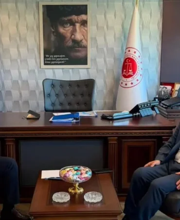 Yalova İl Müftüsü İlyas Yılmaztürk'ten Cumhuriyet Başsavcısı Yunus Emre Büyükyurt'a Hayırlı Olsun Ziyareti 8 Yalova İl Müftüsü İlyas Yılmaztürk'ten Cumhuriyet Başsavcısı Yunus Emre Büyükyurt'a Hayırlı Olsun Ziyareti