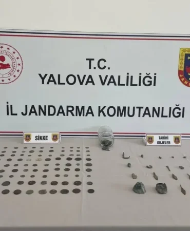 Yalova'da Tarihi Eser Kaçakçılığı Operasyonu: 228 Sikke ve 28 Tarihi Obje Ele Geçirildi