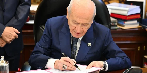 Terörsüz Türkiye Düzenlemesi TBMM Yolunda: 12 Maddelik Milli Dayanışma Teklifinde Kritik Süreç Başladı 15 Terörsüz Türkiye Düzenlemesi TBMM Yolunda: 12 Maddelik Milli Dayanışma Teklifinde Kritik Süreç Başladı
