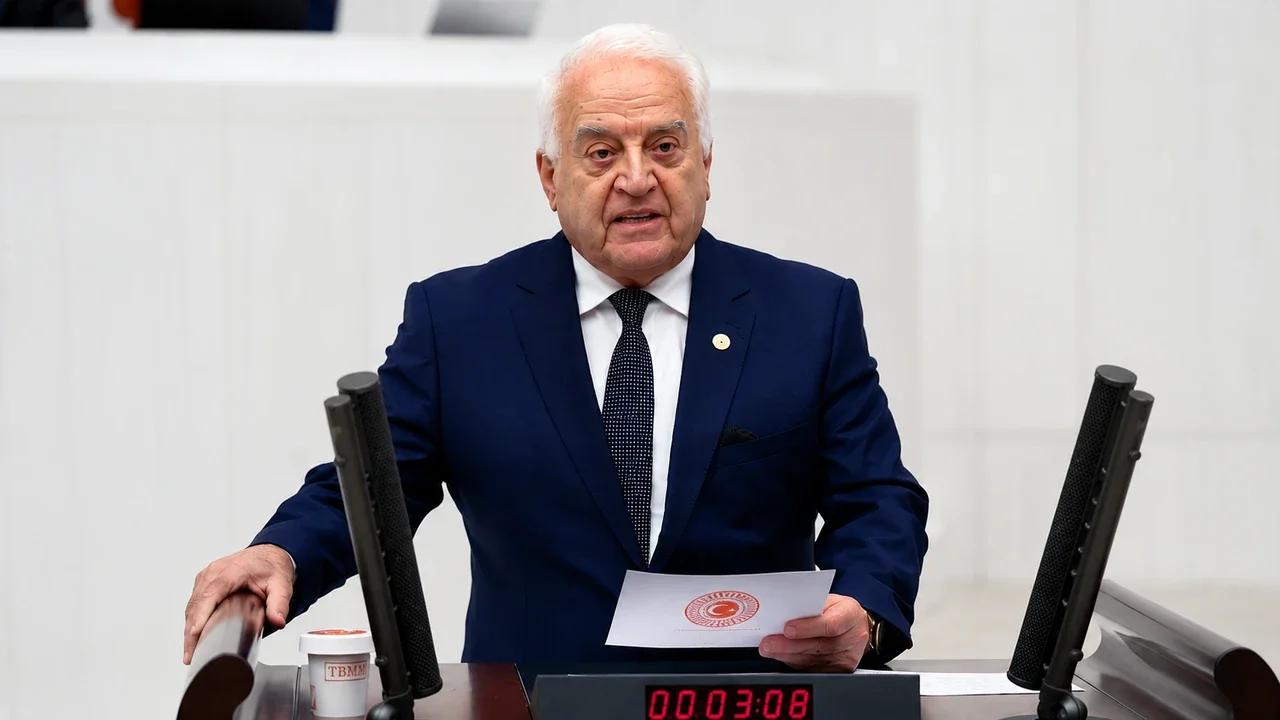 Tahsin Becan'dan TÜİK Enflasyon Verilerine Sert Tepki: "Düşen Enflasyon Değil, Vatandaşın Geleceğe Dair Umudu"